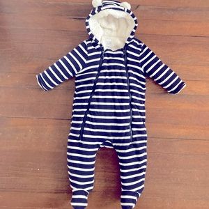 Baby GAP Winter Bunting 6-12 Month Winter Suit